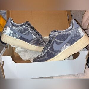 Nike Air Force 1 LV8 GS - Crushed Velvet